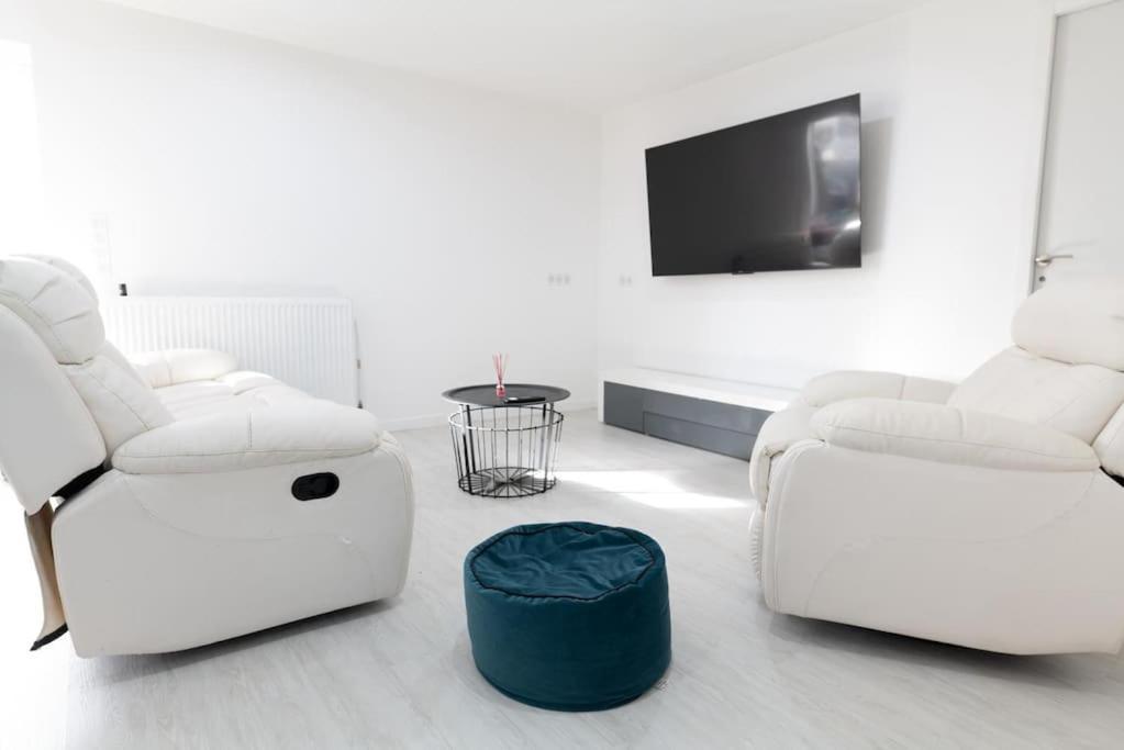 Appartement Entier 2 Chambres Chez Zarius Athis-Mons Exterior foto